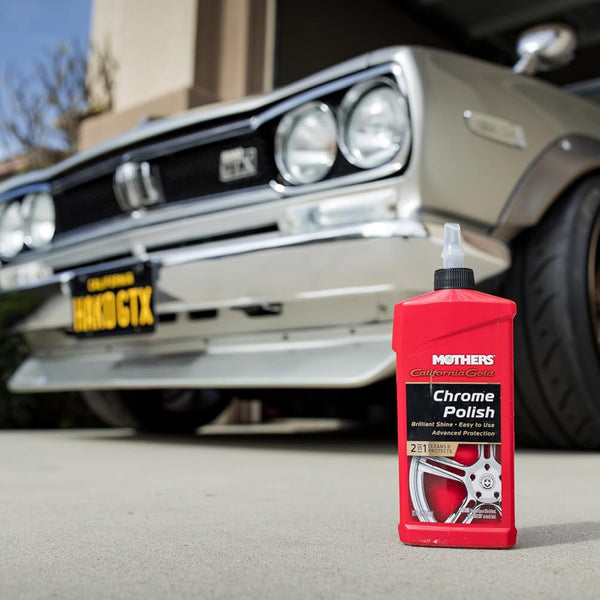 Mothers 05212 California Gold Chrome Polish, 12 oz. — Cleans & Brightens Chrome Bumpers, Wheels, Trim & Accessories, Protects Against Fingerprints, Rust & Corrosion, Safe on Glass & Mirrors