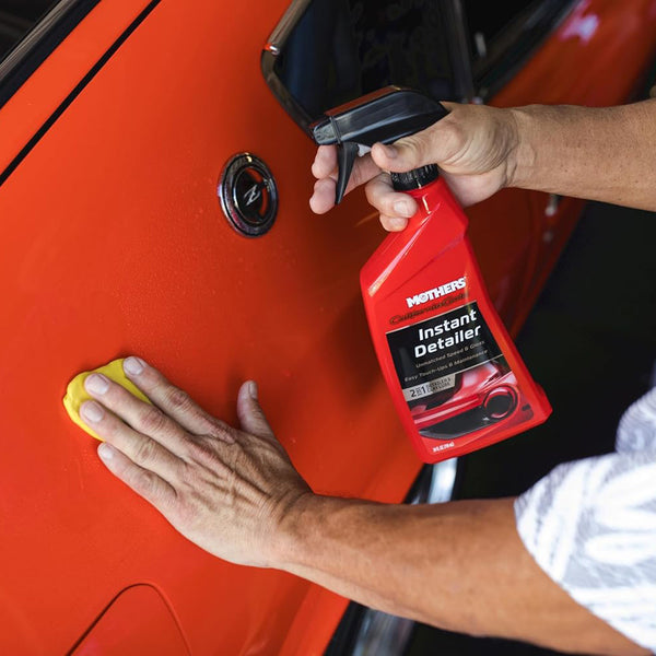 Mothers 07240 California Gold 3 Clay Bar Complete Kit, 3 80-gram Clay Bars + 16 oz