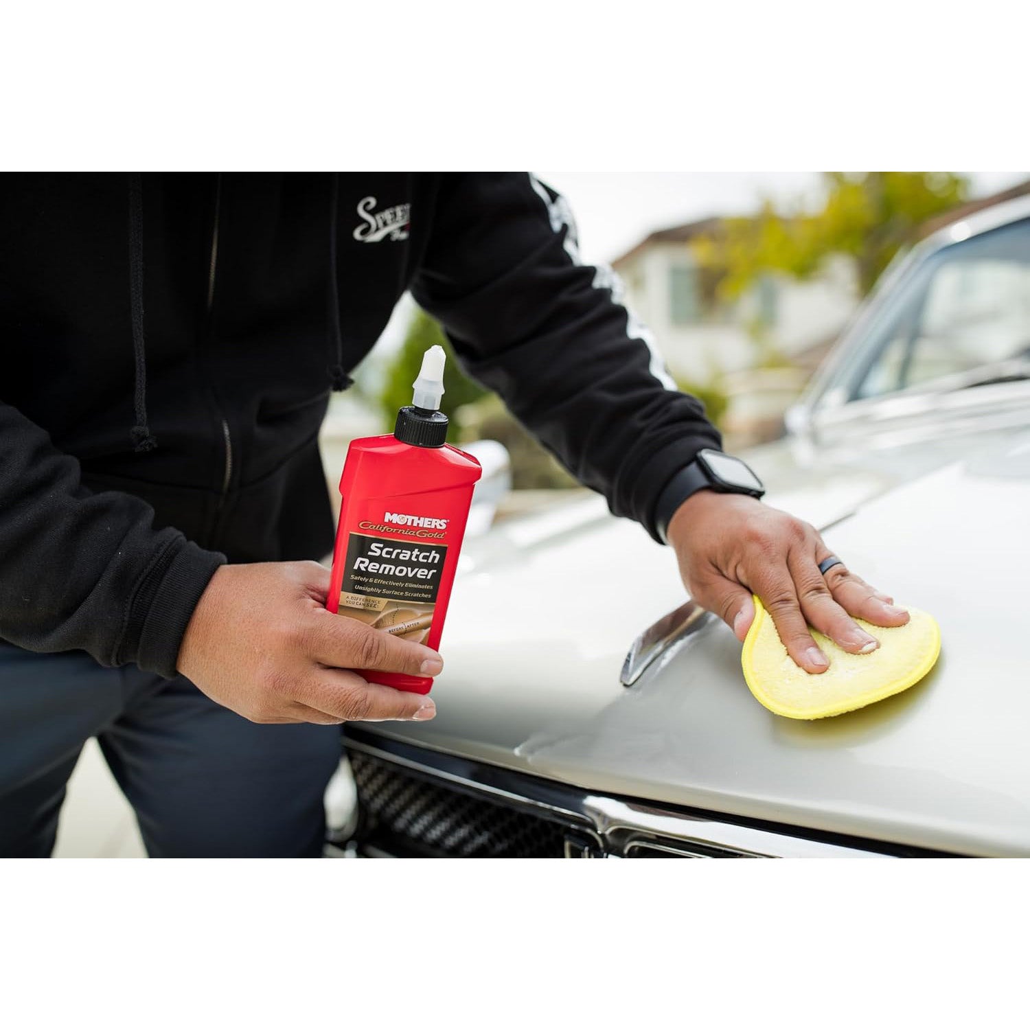 Mothers 08408 California Gold Scratch Remover, 8 oz. – Safely & Effectively Eliminates Light Scratches, Scuffs & Transfers from Paint & Clear coat, Restores Shine Around Handles and High-Touch Areas